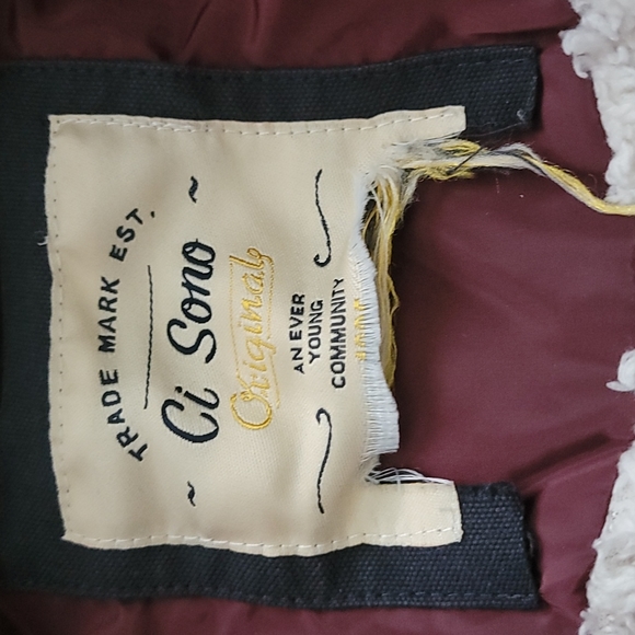 Coat - Picture 3 of 4